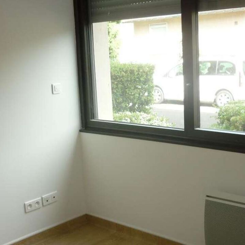 Location appartement 1 pièce 25 m² Mende (48000)