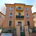Affitto 3 camera appartamento di 74 m² in Bologna