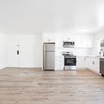 Rent 1 bedroom apartment of 92 m² in Los Angeles