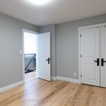 Rent 3 bedroom apartment of 107 m² in Toronto
