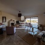 Rent 3 bedroom house of 220 m² in Saronida