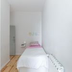 Rent 11 bedroom house in Porto