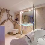 Rent 3 bedroom apartment of 260 m² in Paris