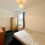 Rent 4 bedroom student apartment in Newcastle-under-Lyme