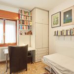 Affitto 4 camera appartamento di 151 m² in Milano