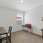 Rent 4 bedroom house of 201 m² in Beaumont