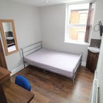 Rent 6 bedroom house in Preston