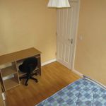 Rent 4 bedroom apartment in Belfast