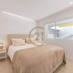 Rent 3 bedroom house of 203 m² in Marbella