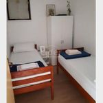 Najam 3 spavaće sobe stan od 45 m² u Bakar