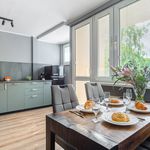 Wynajmij 2 sypialnię apartament z 46 m² w Warszawa