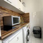 Rent 2 bedroom apartment of 36 m² in Bordeaux