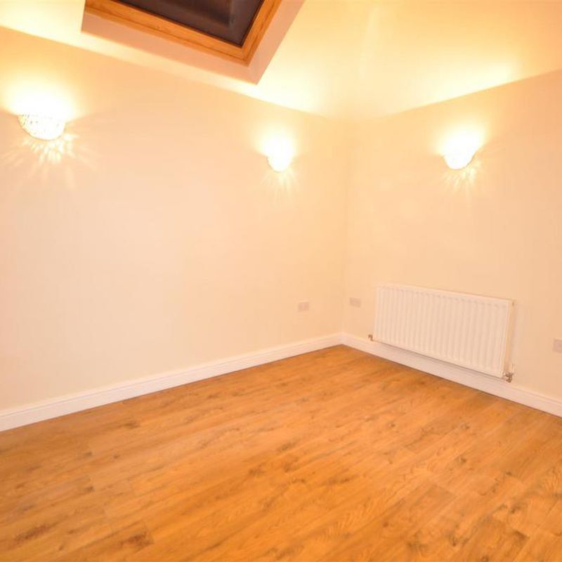 2 bedroom apartment to rent Upper Howsell