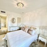 Rent 2 bedroom apartment of 175 m² in Marbella