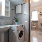 Rent a room of 100 m² in Milan
