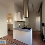 Affitto 3 camera appartamento di 110 m² in Bologna