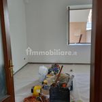 Affitto 3 camera appartamento di 100 m² in Giugliano in Campania