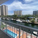 Rent 1 bedroom apartment of 560 m² in Miami