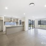 Rent 4 bedroom house of 3900 m² in Sydney