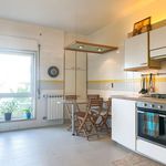 Rent 3 bedroom apartment in Algés