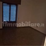 Rent 4 bedroom apartment of 120 m² in San Vitale I