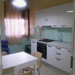 Affitto 4 camera appartamento di 134 m² in Catanzaro