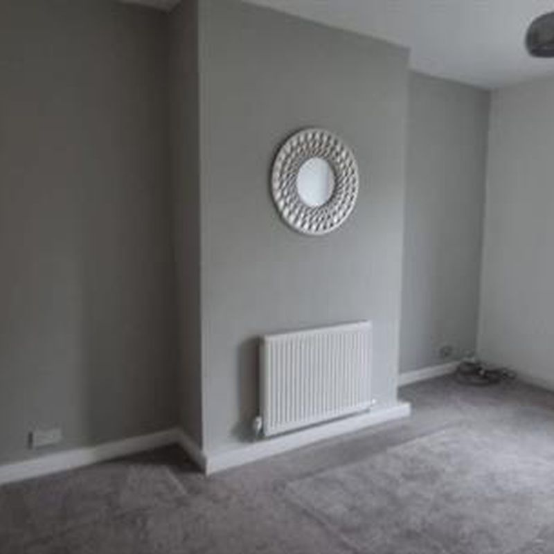 house for rent in Oldham Mills Hill