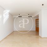 Alquilo 3 dormitorio apartamento de 155 m² en València