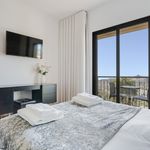 Rent 3 bedroom house of 250 m² in Funchal