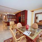 Rent 6 bedroom house of 430 m² in Antibes