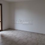 Affitto 5 camera appartamento di 104 m² in Rivalta di Torino