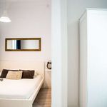 Rent 3 bedroom apartment of 68 m² in Barcelona