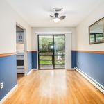 Rent 2 bedroom apartment of 93 m² in Brookfield