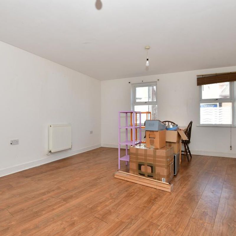 2 bedroom ground floor flat to rent Cowes