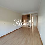 Rent 3 bedroom apartment of 136 m² in Malveira