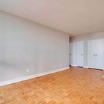 Rent 2 bedroom apartment of 961 m² in Toronto