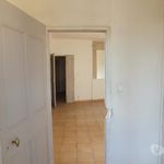 Rent 3 bedroom apartment of 65 m² in Carpentras