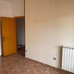 Affitto 3 camera appartamento di 90 m² in Simeri Crichi