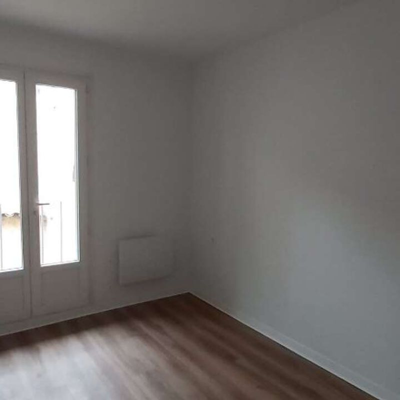 Location appartement 3 pièces 61 m² Tarascon-sur-Ariège (09400) Banat