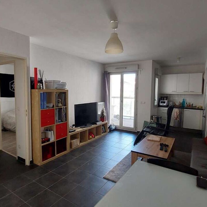 Location appartement 2 pièces 47 m² Villeurbanne (69100)