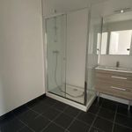 Rent 4 bedroom apartment of 86 m² in Suresnes