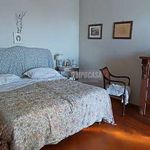 Rent 4 bedroom apartment of 130 m² in Napoli
