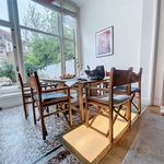 Appartement de 160 m² avec 3 chambre(s) en location à Bruxelles