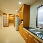Rent 4 bedroom apartment of 800 m² in Bangkok