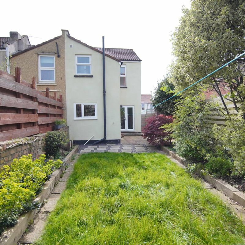 2 Bed  End Terrace House to rent Windmill Hill