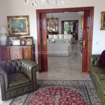 Rent 5 bedroom house of 980 m² in Marbella