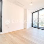 Rent 2 bedroom apartment of 132 m² in Zagreb