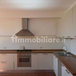 Rent 5 bedroom house of 198 m² in Comerio