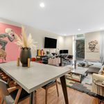 Rent 2 bedroom apartment of 102 m² in New York