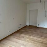 Rent 5 bedroom apartment of 120 m² in Milano